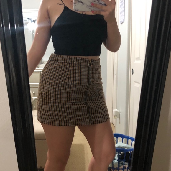 CUTE CLUELESS INSPIRED MINI SKIRT - Picture 3 of 3